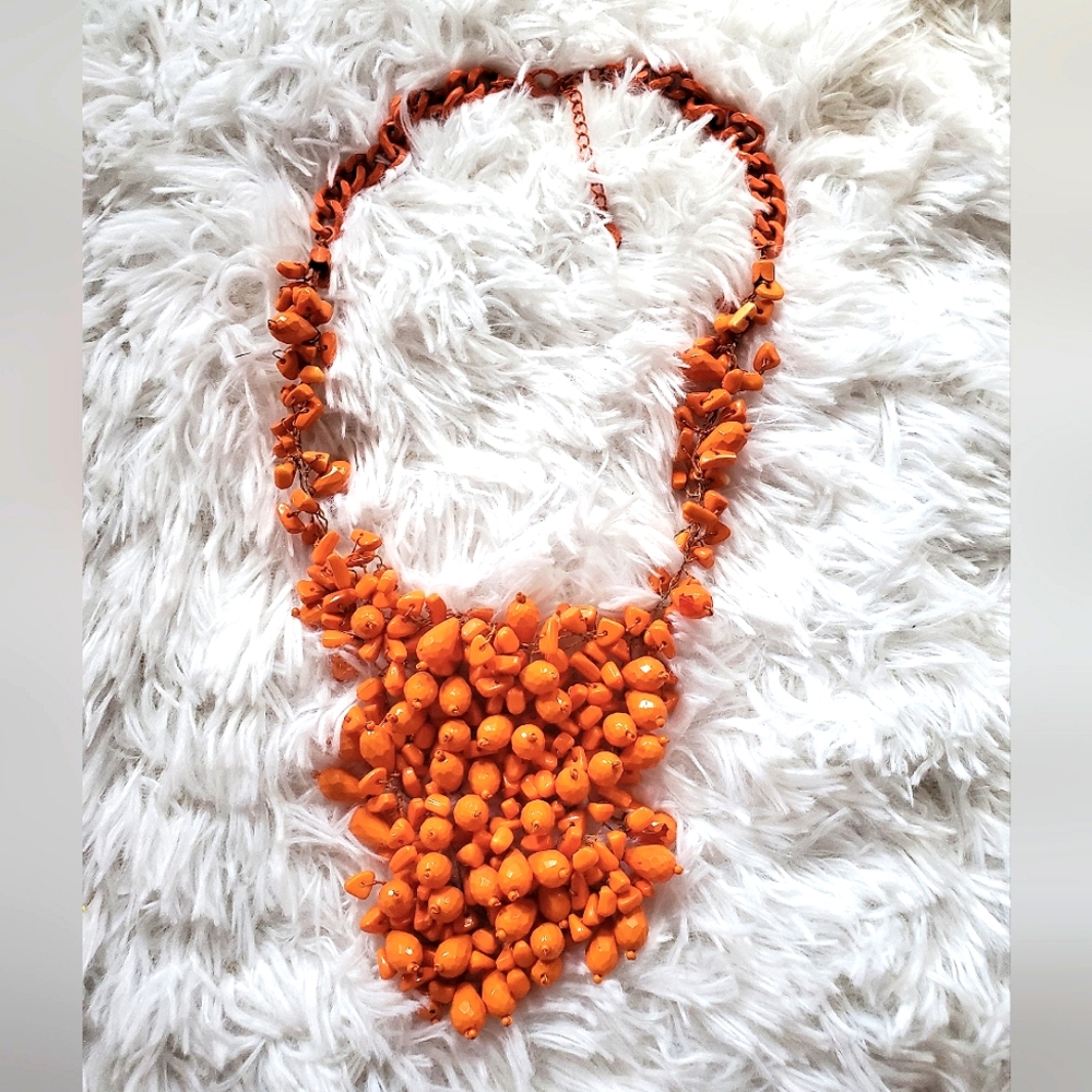 Beads Cluster Bib Statement necklace